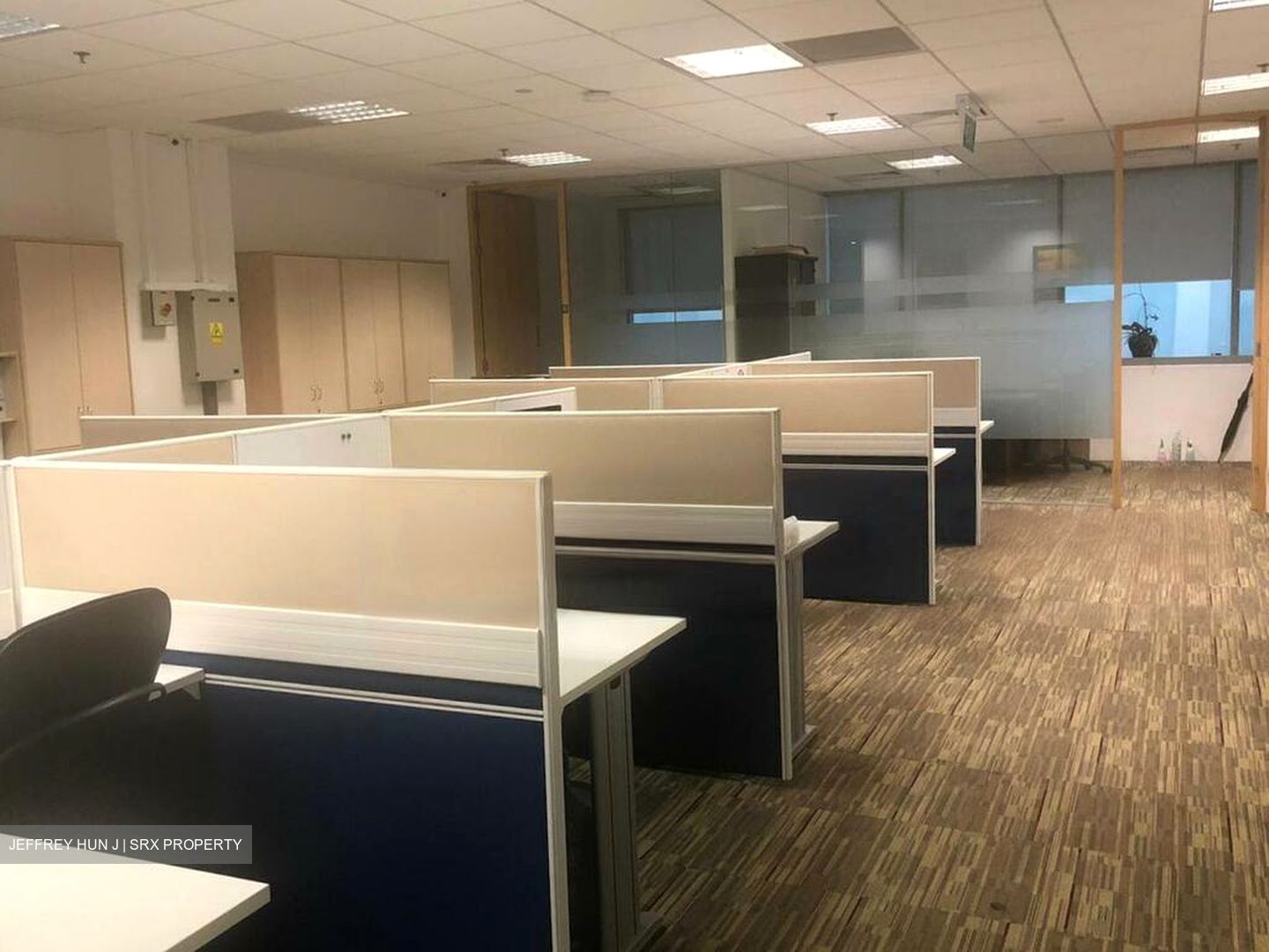 Jurong East MRT (D22), Office #482804431